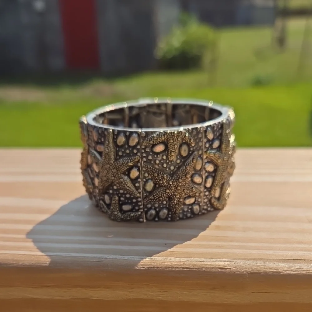 Assorted Silver and Bronze Cuff Bracelets Lot of 5 - Picture 7 of 11